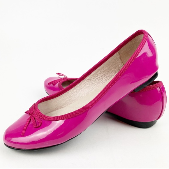 hot pink pointe shoes